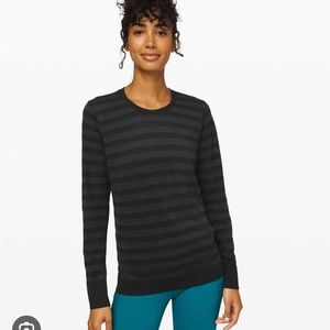 Lululemon long sleeve breeze by